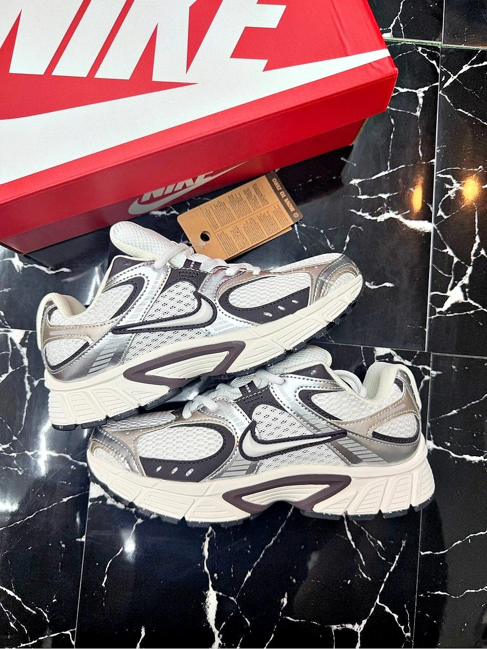 NIKE V5 RNR